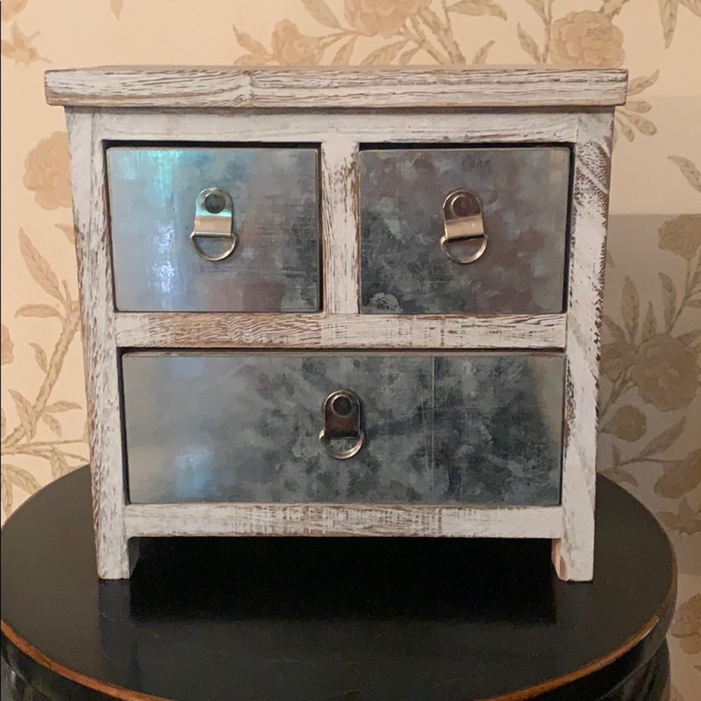 Jewelry Box, NWT